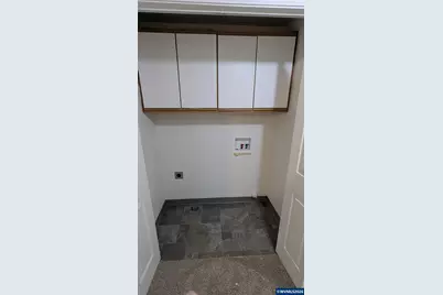 224 C St, Independence, OR 97351 - Photo 32