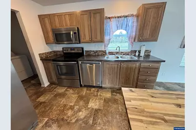 1220 Monmouth St #14, Independence, OR 97351 - Photo 6