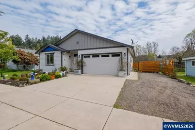 214 Averill St, Brownsville, OR 97327 - Photo 2