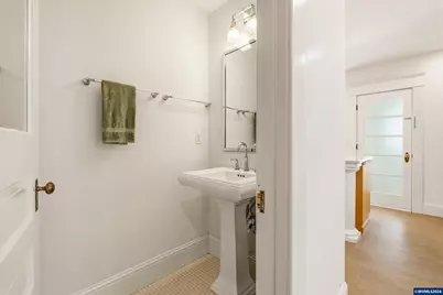 340 NW 7th St, Corvallis, OR 97330 - Photo 16