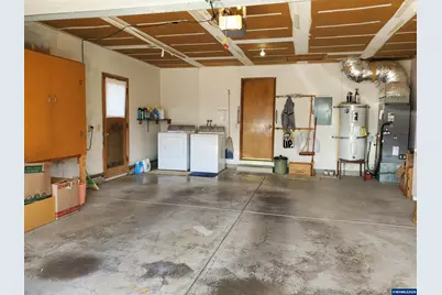 1975 Breakwood Cir SE, Albany, OR 97322 - Photo 50