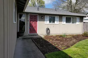 1975 Breakwood Cir SE, Albany, OR 97322 - Photo 2