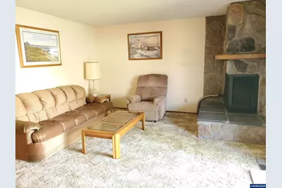 1975 Breakwood Cir SE, Albany, OR 97322 - Photo 14