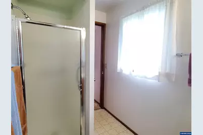 1975 Breakwood Cir SE, Albany, OR 97322 - Photo 36