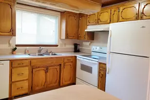 1975 Breakwood Cir SE, Albany, OR 97322 - Photo 10