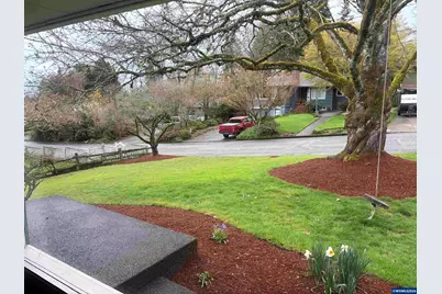 645 Waldo Av SE, Salem, OR 97302 - Photo 2