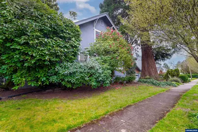995 Capitol St NE, Salem, OR 97301 - Photo 4