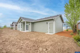 4537 Live Oak St, Sweet Home, OR 97386 - Photo 2