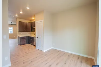 4527 Live Oak St, Sweet Home, OR 97386 - Photo 8