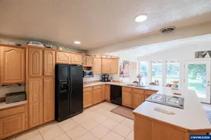 7881 Terrance Ln SE, Aumsville, OR 97325 - Photo 8