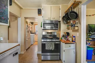 517 NW 16th St, Corvallis, OR 97330 - Photo 10