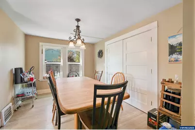 227 SW 7th St, Corvallis, OR 97333 - Photo 12