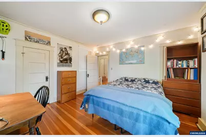 227 SW 7th St, Corvallis, OR 97333 - Photo 22