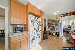 227 SW 7th St, Corvallis, OR 97333 - Photo 14