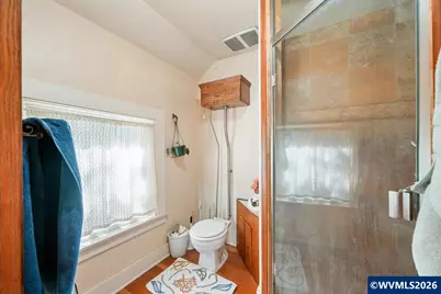 227 SW 7th St, Corvallis, OR 97333 - Photo 18