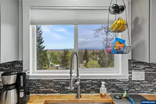 1450 Beaumont Dr NW, Salem, OR 97304 - Photo 18