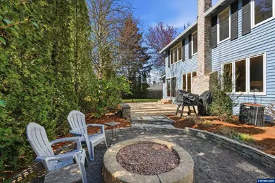 7025 SW Windemere Lp, Portland, OR 97225 - Photo 34