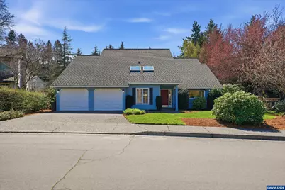 7025 SW Windemere Lp, Portland, OR 97225 - Photo 1