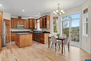 4536 NW Boxwood Dr, Corvallis, OR 97330 - Photo 10