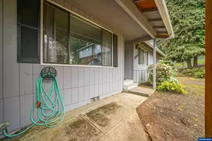 854 George St NW, Salem, OR 97304 - Photo 4