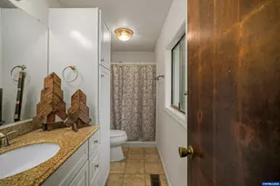 854 George St NW, Salem, OR 97304 - Photo 28