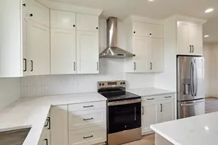 1281 Brown St, Woodburn, OR 97071 - Photo 12