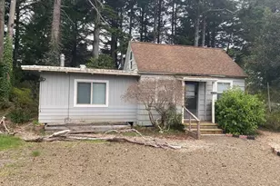 6721 Rhododendon Av, Lincoln Beach, OR 97388 - Photo 1