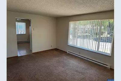 1375 Franklin (-1377) St NW, Salem, OR 97304 - Photo 4