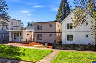 2042 Village Center Dr SE, Salem, OR 97302 - Photo 22