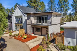 2042 Village Center Dr SE, Salem, OR 97302 - Photo 4