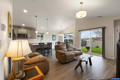 2045 SE Academy St, Dallas, OR 97338 - Photo 8