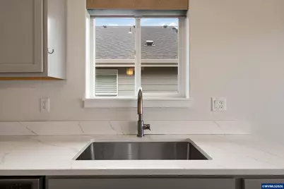 2045 SE Academy St, Dallas, OR 97338 - Photo 12