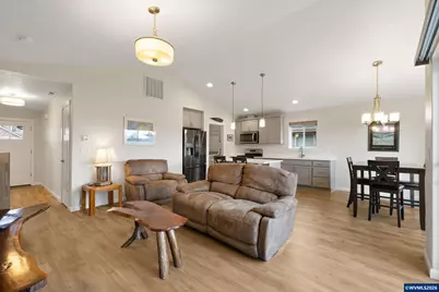 2045 SE Academy St, Dallas, OR 97338 - Photo 6