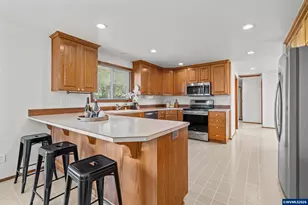 38565 Robinson Dr, Scio, OR 97374 - Photo 6