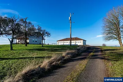 42172 Rodgers Mountain Lp, Scio, OR 97374 - Photo 2