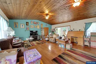 26257 Old Holley Rd, Sweet Home, OR 97386 - Photo 16