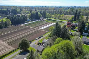 412 NW Rainwater Ln, Albany, OR 97321 - Photo 2