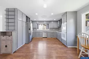 497 Dudley Ave SE, Salem, OR 97302 - Photo 2