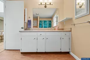 390 Salem Heights Ave S, Salem, OR 97302 - Photo 16