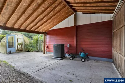 1490 Acacia Av, Eugene, OR 97408 - Photo 36