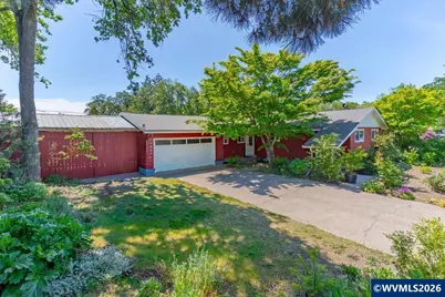 1490 Acacia Av, Eugene, OR 97408 - Photo 4