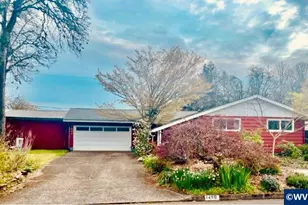 1490 Acacia Ave, Eugene, OR 97408 - Photo 2