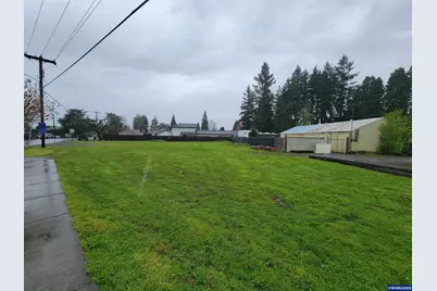 5010 Windsor Island Rd N, Keizer, OR 97303 - Photo 8