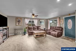 540 Leasure St, Woodburn, OR 97071 - Photo 8