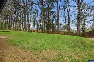 239 NE Azalea Dr, Corvallis, OR 97330 - Photo 28