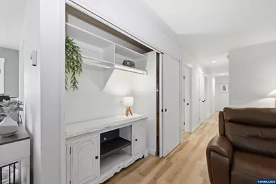 239 NE Azalea Dr, Corvallis, OR 97330 - Photo 10