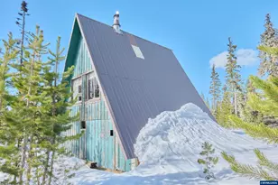 27605 Big Lake Rd, Sisters, OR 97759 - Photo 20