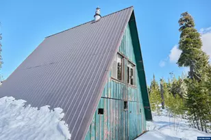 27605 Big Lake Rd, Sisters, OR 97759 - Photo 22