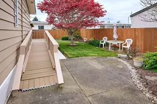 1055 Lockhaven Dr N, Keizer, OR 97303 - Photo 14