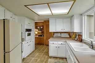 1055 Lockhaven Dr N, Keizer, OR 97303 - Photo 28